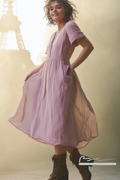 Stunning golden hour portraits by the Eiffel Tower for fashion lovers