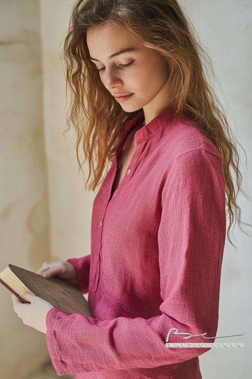 "Granada Arab Baths: Elegant fuchsia linen portrait"