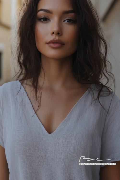 Dreamy Beachy Waves in Granada for Stunning Summer Fashion Ideas