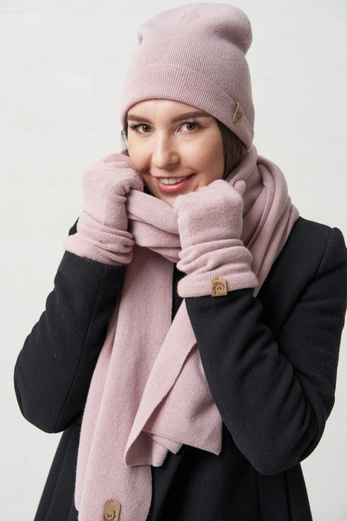 Image 4 of Warm cashmere winter set from Baltic Linen