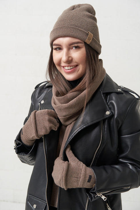 Image 1 of Warm merino wool mittens from Baltic Linen