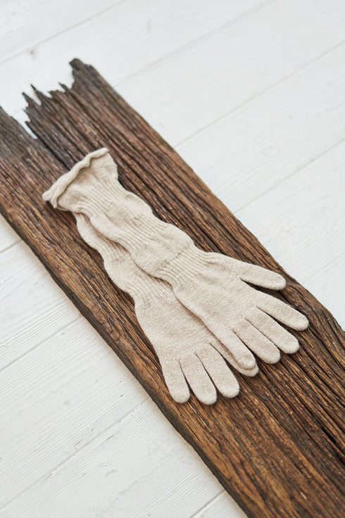 Image 5 of Comfortable handmade knitted sheep-wool mittens from Baltic Linen