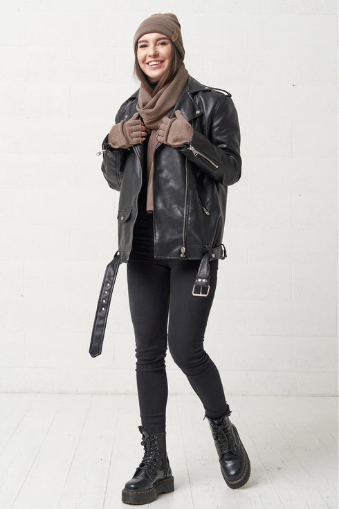 Image 4 of Warm merino wool mittens from Baltic Linen