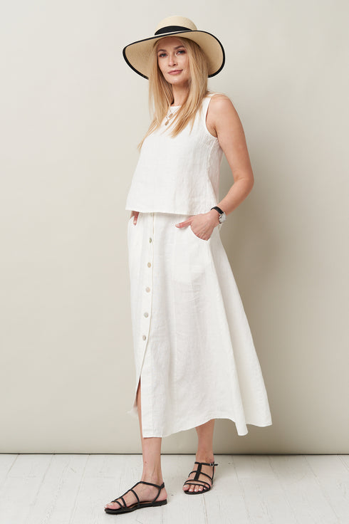 Image 2 of Linen tank top with a loose and relaxed fit perfect for summer Koko from Baltic Linen