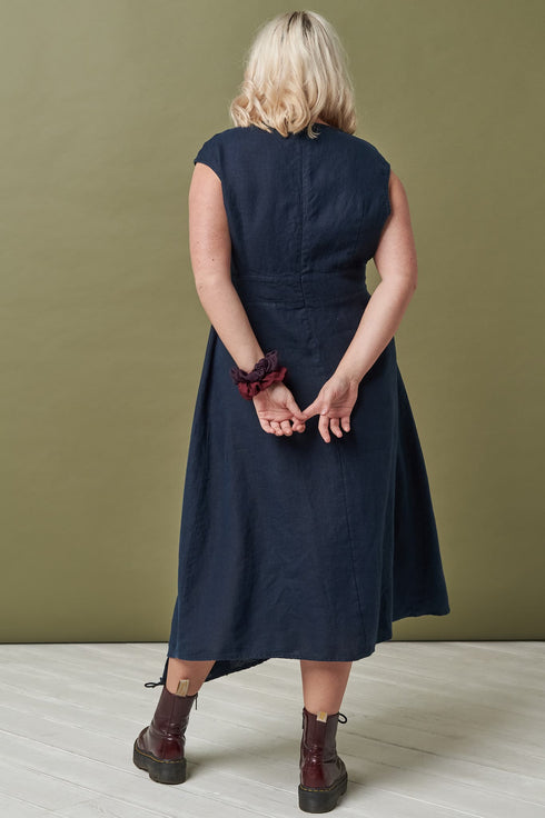 Image 5 of Japanese linen dress organic and simple samurai design Salem from Baltic Linen