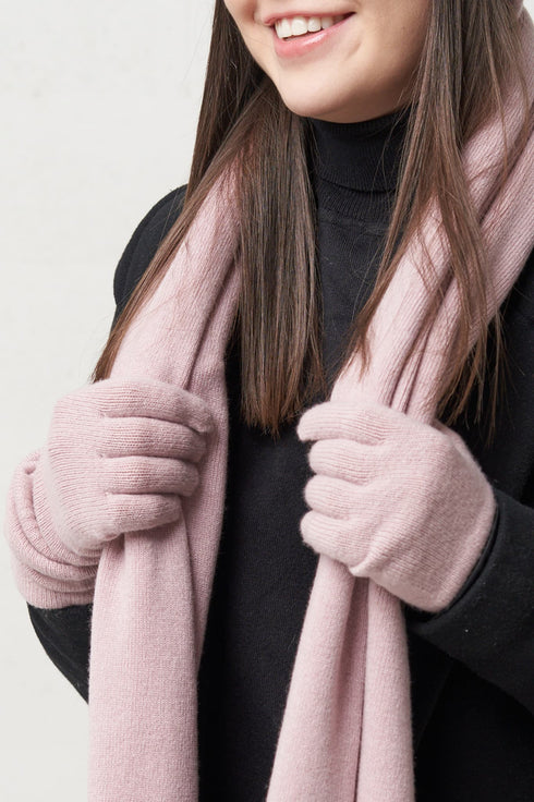 Image 5 of Cashmere warm gloves that are soft and comfortable Jura from Baltic Linen