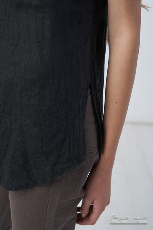 Image 7 of Linen blouse decorated with folded collar and short sleeves Gerda from Baltic Linen