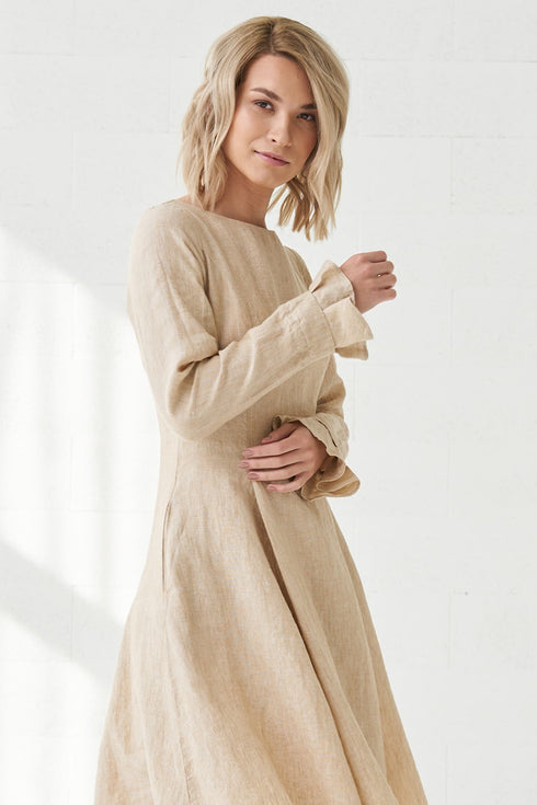 Image 18 of Evening linen dress with ripple sleeves and long fit Ina from Baltic Linen
