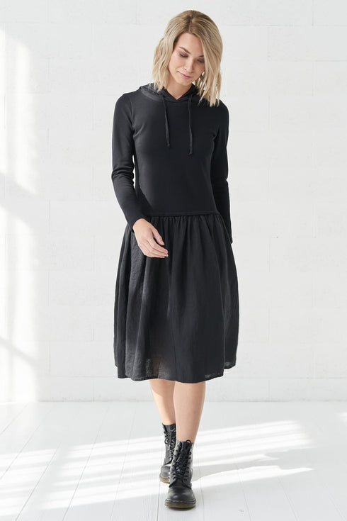 Image 2 of Soft linen dress made with a hood and side pockets Jona from Baltic Linen