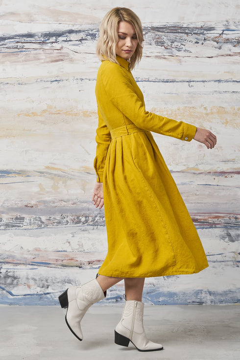 Image 11 of Vintage linen dress with a linen belt and long sleeves Mona from Baltic Linen