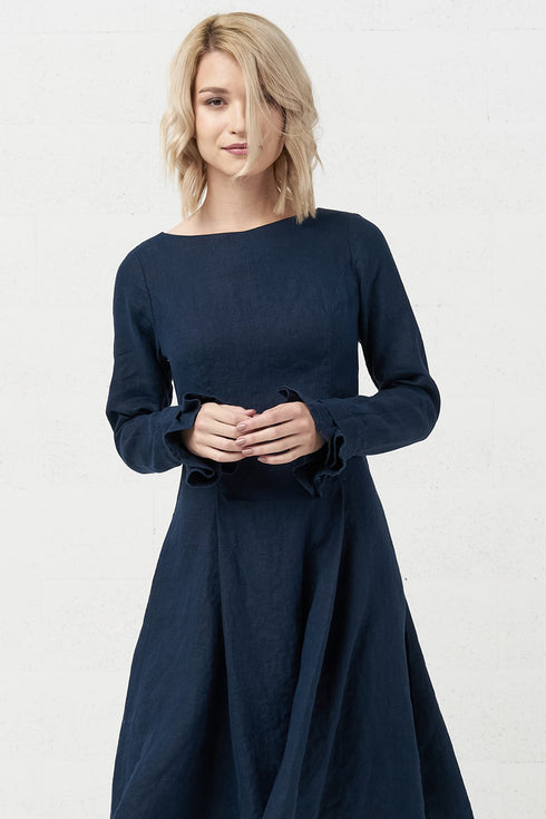 Image 23 of Evening linen dress with ripple sleeves and long fit Ina from Baltic Linen