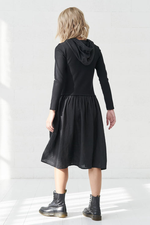 Image 4 of Soft linen dress made with a hood and side pockets Jona from Baltic Linen