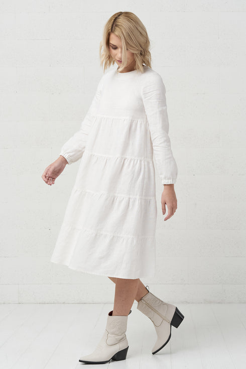 Summer linen dress comes with long sleeves and flowy design Marisa from Baltic Linen