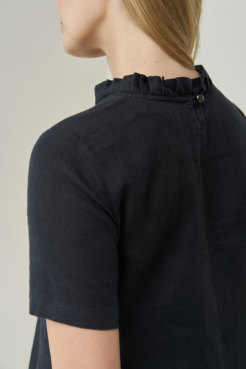 Image 7 of Pure linen blouse features short sleeves and a comfortable fit Gerda from Baltic Linen