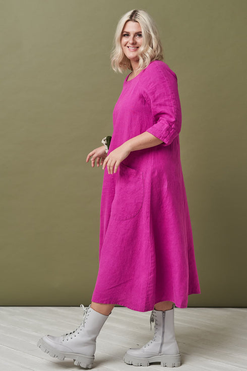 Image 4 of Linen boho dress with a square neckline and front pockets Susana from Baltic Linen