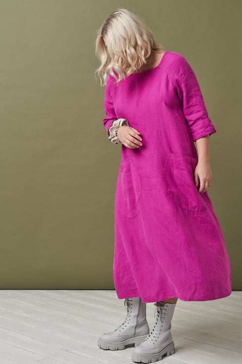 Image 6 of Linen boho dress with a square neckline and front pockets Susana from Baltic Linen