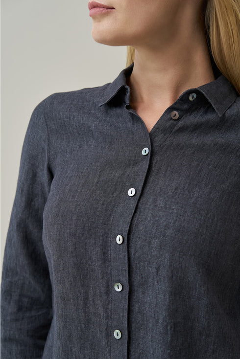 Image 17 of Classic linen shirt with adjustable sleeves and simple collar Kelly from Baltic Linen