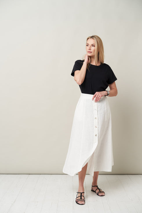 Image 3 of Linen skirt with buttons, pockets in the side seam Kiki from Baltic Linen