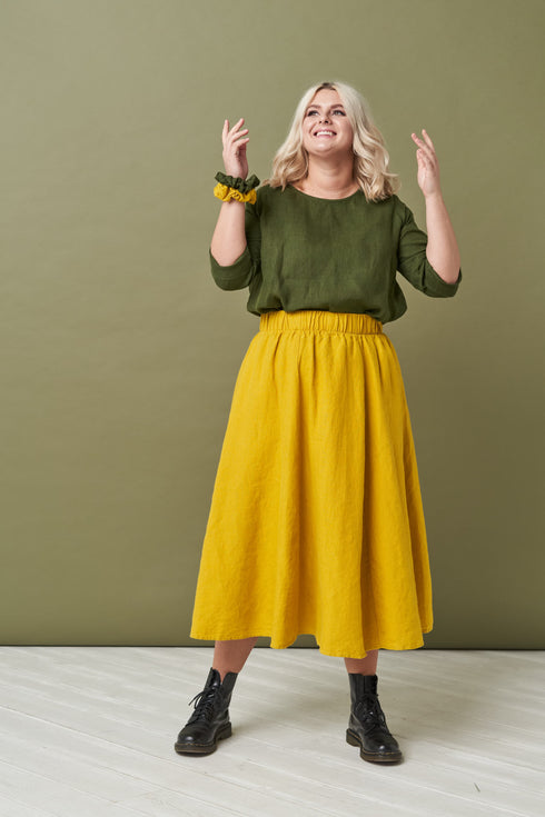 Image 4 of Linen skirt with pockets, elastic waist and side pockets Nova from Baltic Linen