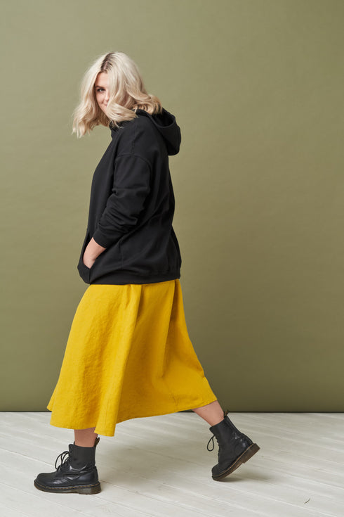 Image 6 of Linen skirt with pockets, elastic waist and side pockets Nova from Baltic Linen