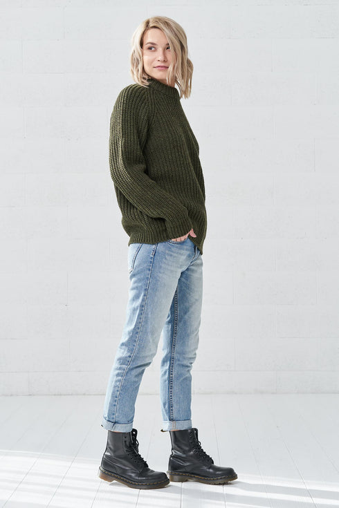Image 2 of Merino wool sweater with long sleeves and round neckline Alexander from Baltic Linen