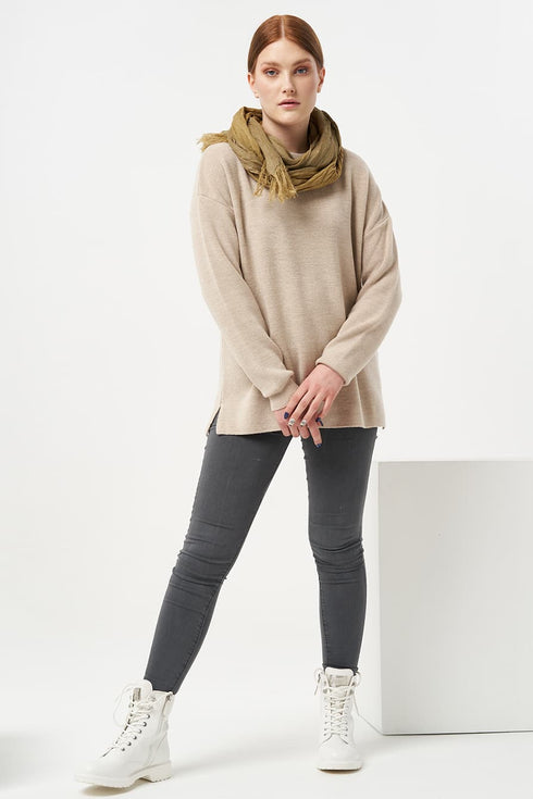 Image 5 of Merino wool sweater with a round neckline and long sleeves Flow from Baltic Linen