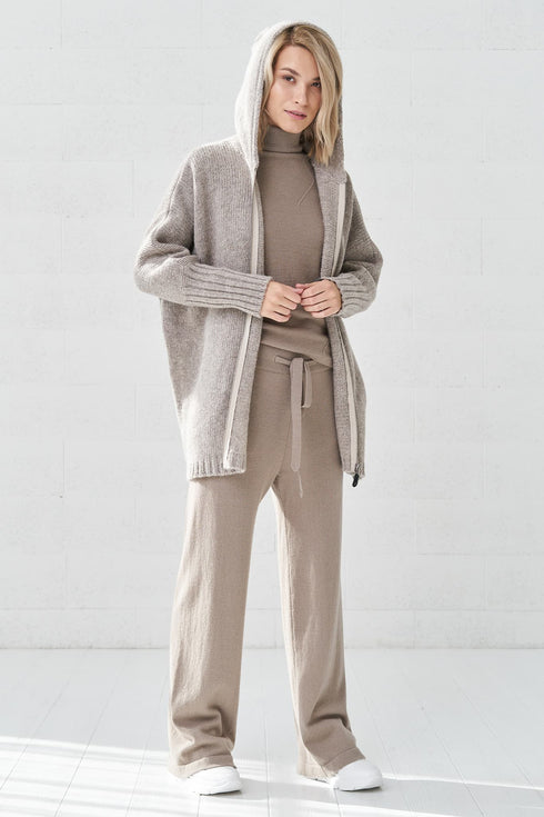 Image 8 of Merino wool sweater with long sleeves and a zipper Alice from Baltic Linen