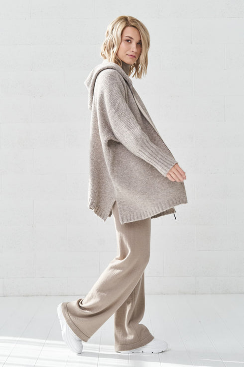 Image 10 of Merino wool sweater with long sleeves and a zipper Alice from Baltic Linen