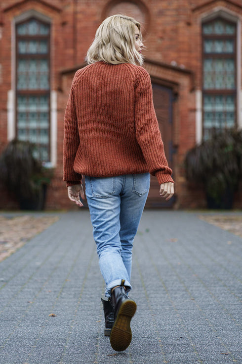 Image 12 of wool sweater doesn't irritate & allows the skin to breathe Alexander from Baltic Linen