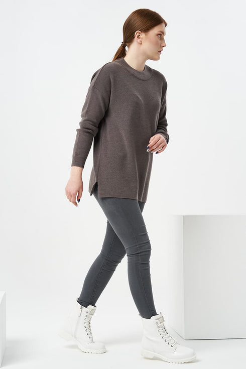 Image 4 of Oversize merino wool sweater with long sleeves - perfect for winter from Baltic Linen