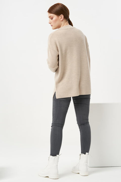Image 10 of Oversize merino wool sweater with long sleeves - perfect for winter from Baltic Linen