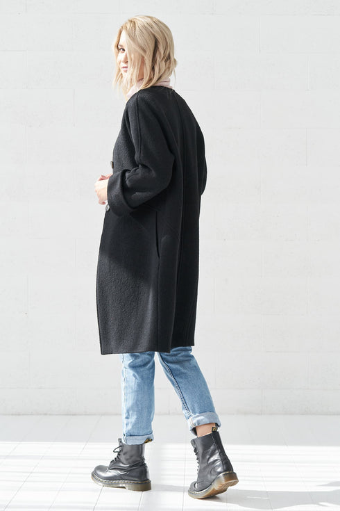 Image 6 of Modern wool coat with long sleeves and pockets Ernestina from Baltic Linen