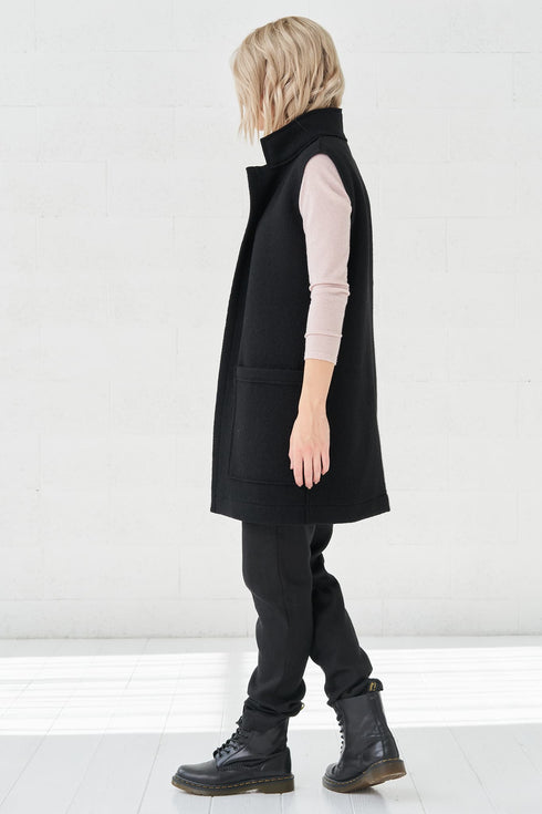 Image 7 of Warm wool vest comes with pockets and no sleeves Luna from Baltic Linen